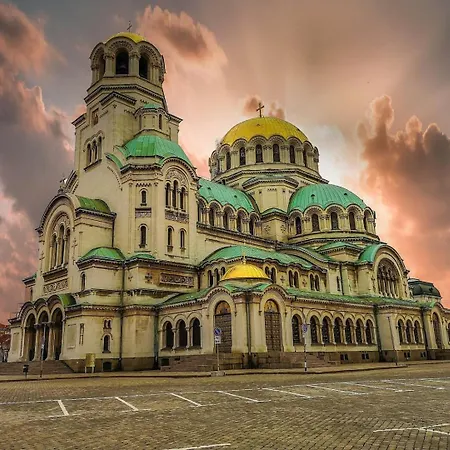 Calmness In The Busy City Center * Sofia